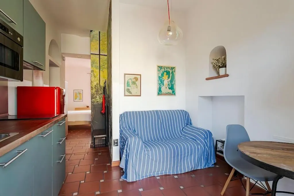 Apartment Suite Alessandro 10 Mins Duomo Milan